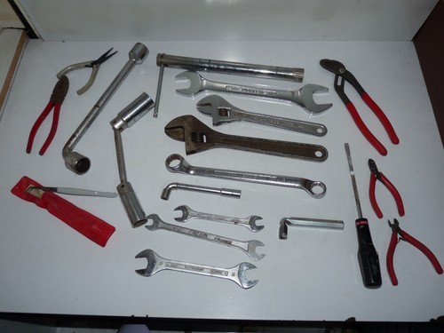 Lot outils facom clé - 19, pince