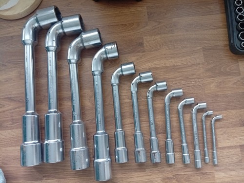 Lot clés pipe facom - de,