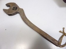 vintage ancien outils CLE à